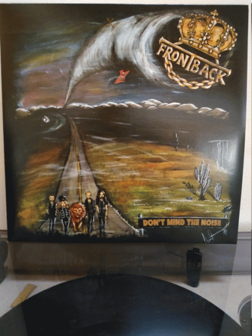 Frontback : Don't Mind the Noise